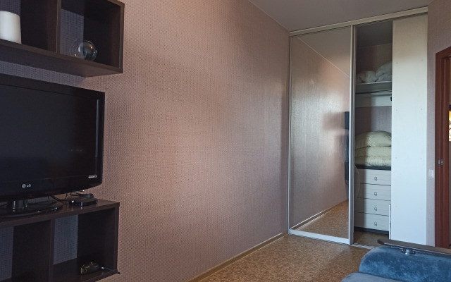 Квартира с видом на пойму реки Царица