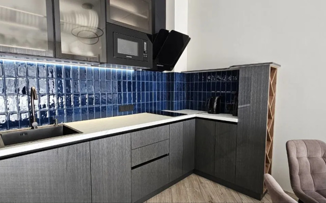 Апартаменты на Набережной 75к4 (104.4)