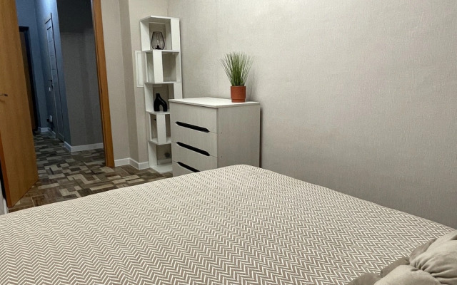 Апартаменты на набережной Ярыгинская 3