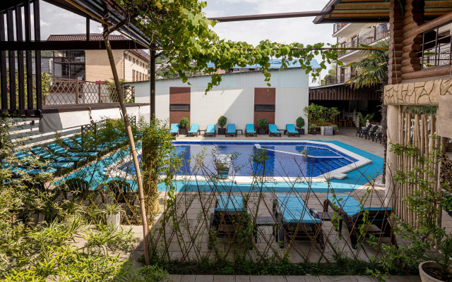 Laura Sochi Guest House