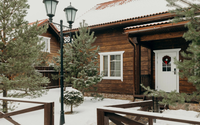 Отель Fish Point Family Resort (Золотой сазан)