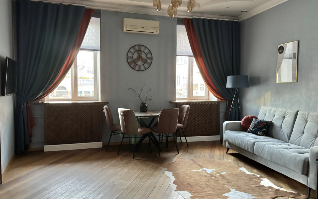 Na Baumana (Arbat) Flat