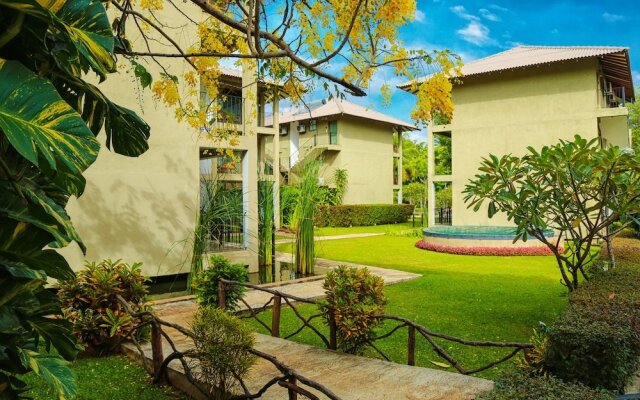 Fresco Water Villa Hotel