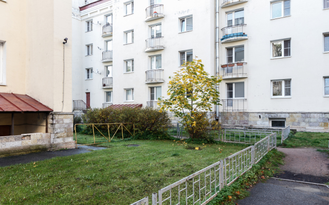 Апартаменты  1912 у Ростральных колонн