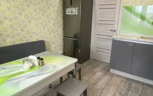 Na Ulitse Rokossovskogo Flat