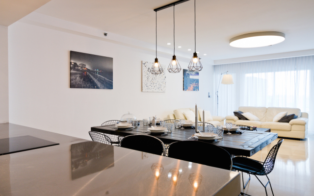 Апартаменты High Class Condo at Marina by FeelHome