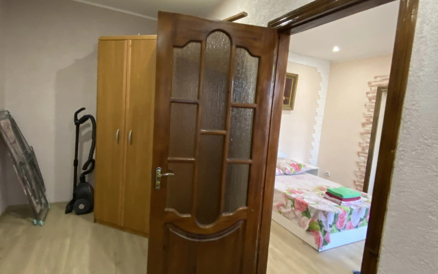 Na Nadezhdy Kraevoy, 9 Flat