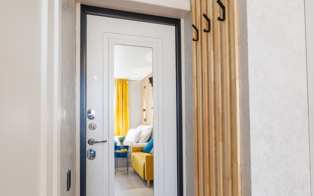 Meduza Apart uyutnye kino-studii s proektoramy 2 Apartment