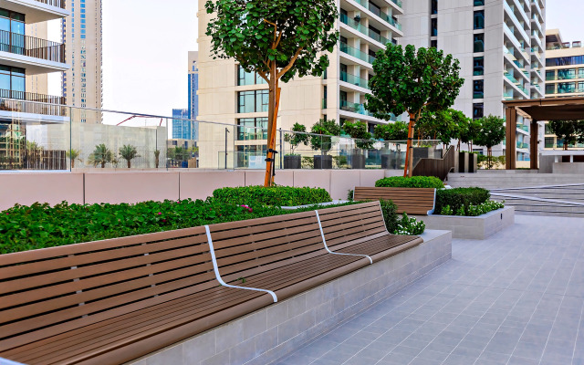 Uyutnye 1Br Apartamenty v Creek Harbour Apartments