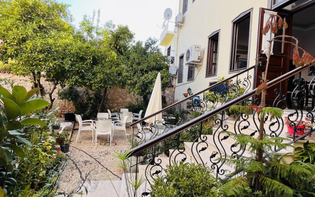 Kaleici Hotel