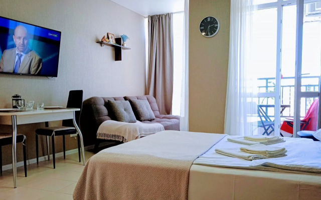 Prostornaya V 300 Metrakh Do Naberezhnoy Flat