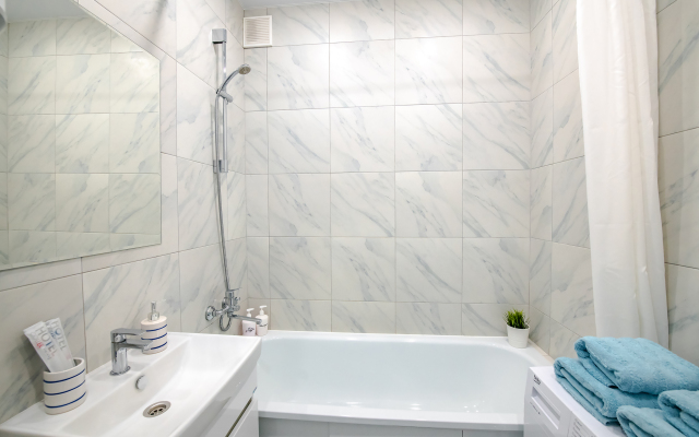 Апартаменты TopHouse на Брянской 18 двухкомнатные