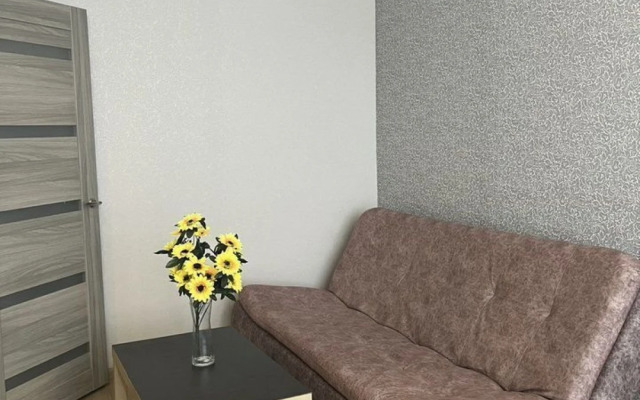Na Ulitse Druzhby 30/1 Flat