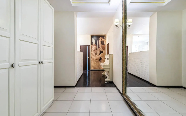 Flat Dvukhkomnatnaya Klassicheskaya Na Bolshoy Krasnoy 63
