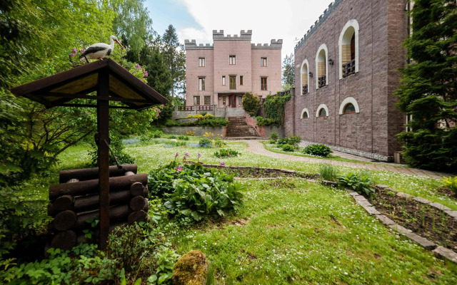 Monsoro Castle