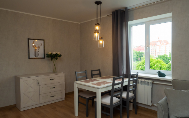 V Tsentre S Vidom Na Ozero Flat