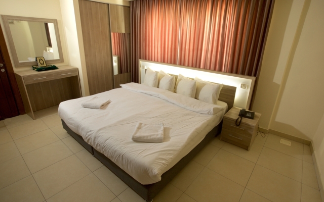 Lujain Hotel Suites