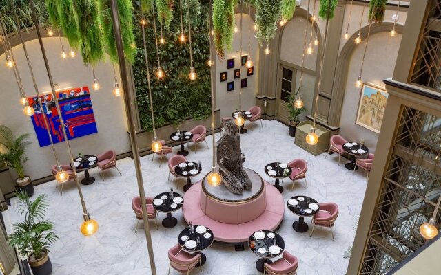 Art Gallery Hotel