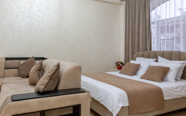 Квартира с Видом на Горы в Центре Города