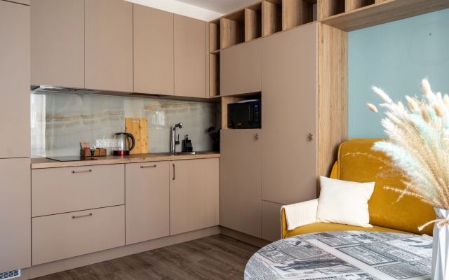 Dve podushki v Pesochnom, Sadovaya, 90 Flat