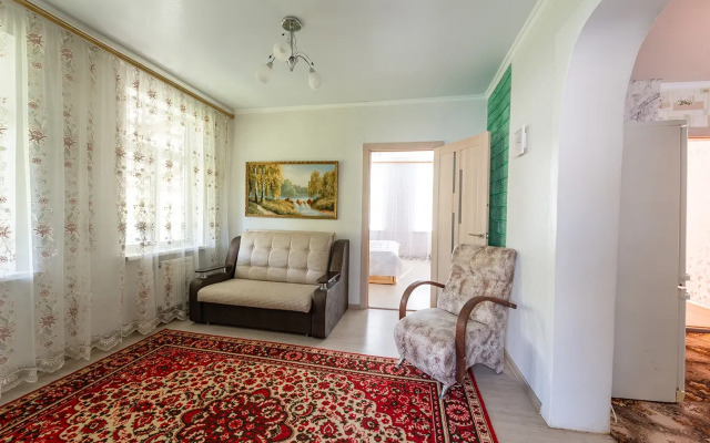 Na Gorkogo 1 Private House