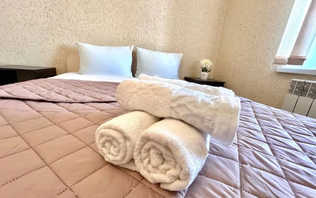 Апартаменты 2-к квартира Каракозова 10