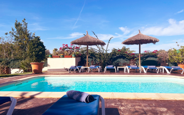 Вилла Sunset Sands Villa