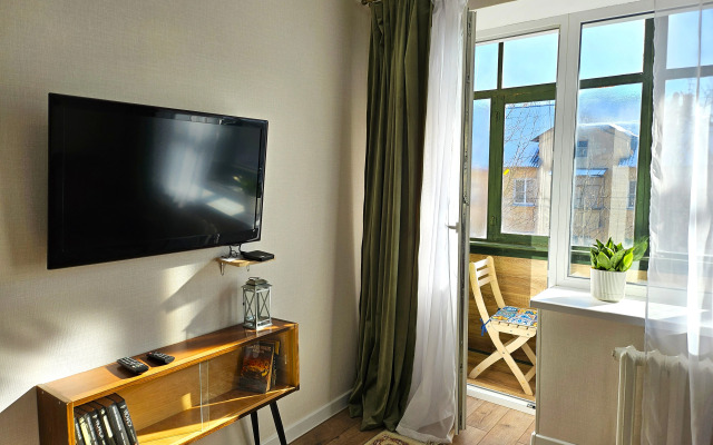 S Istoriey Flat