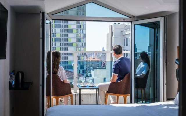 Discovery Hotel