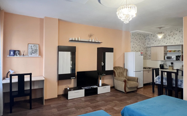 Квартира Двухкомнатная Студя в Центре