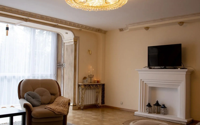 Na Ulitse Kurmangazy 33 Flat