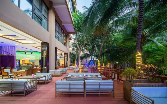 Sanya Luling Bay Vision International