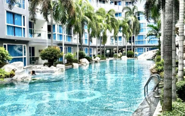 Апартаменты Centara Avenue Residence