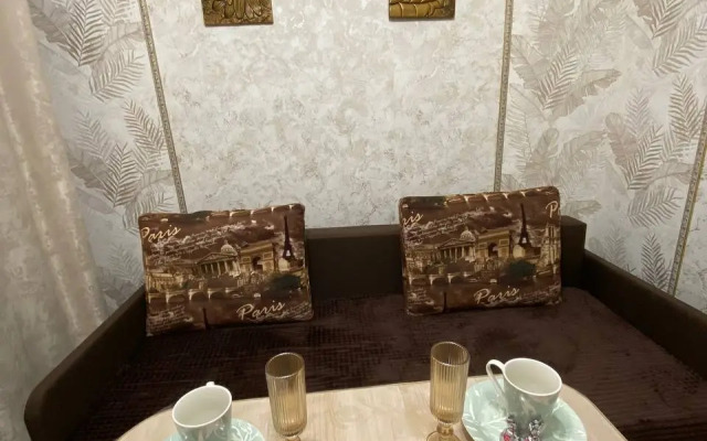 Uyutnaya V Istoricheskom Tsentre Goroda Flat