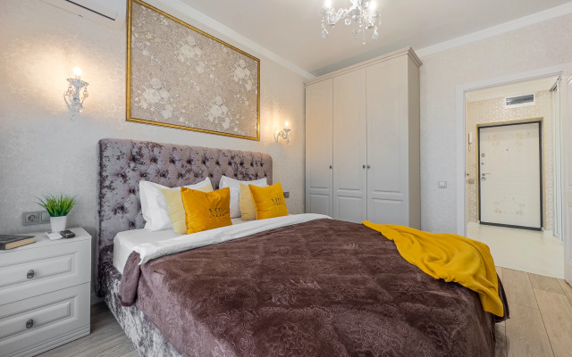 Dizaynerskiye Apartamenty v ZhK Romanov
