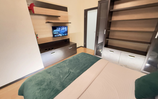 Квартира Тут Хорошо Сурикова 53а  1