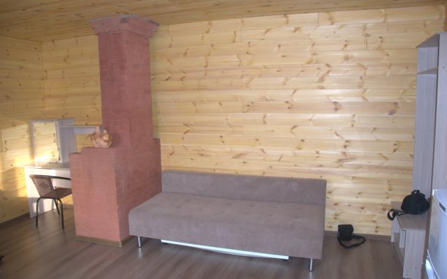 SEMEJNYiJ Guest House