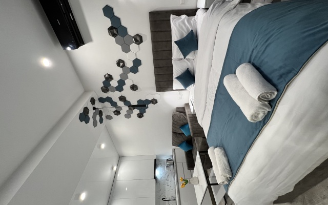 Stylish Apt In The City Center Apartments