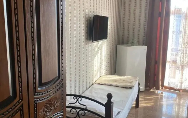 RosaHome Loo Guest house