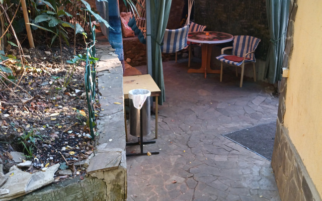V Tsentre Sochi U Morya Guest house