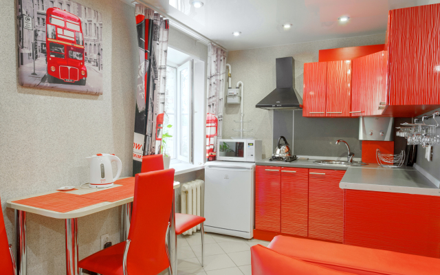 Квартира Red Bus Apartment na Mira