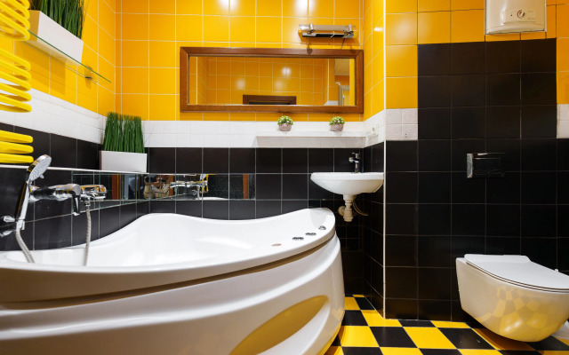 V Gostyakh U Surikatov Flat