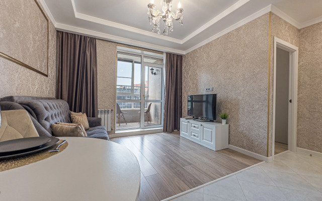 Dizaynerskiye Apartamenty v ZhK Romanov
