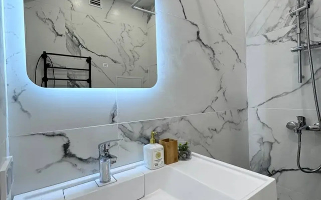 Uyutnaya Studiya Soft Whisper Na Otkrytom Shosse Apartments