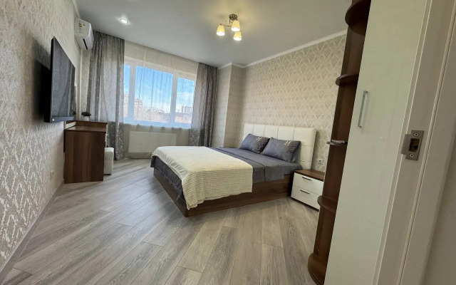 Квартира Шикарная двухкомнатная с лоджией