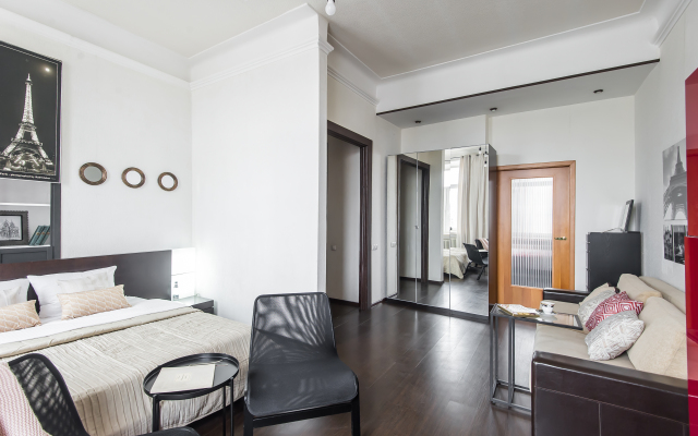 GM Apartments s Vidom na Naberezhnuyu Flat