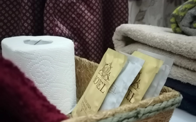 Честная Студия Четыре Угла ТЦ Аура