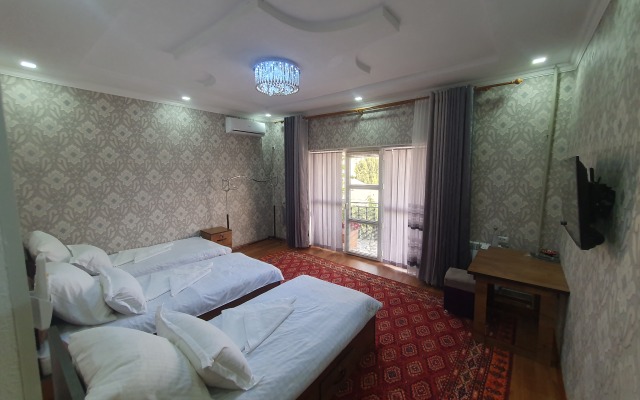 Homely Guest House