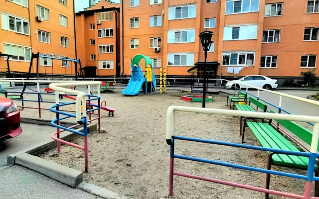 Uyutnaya Prostornaya Yevrodvushka S Vidom Na Goru Flat