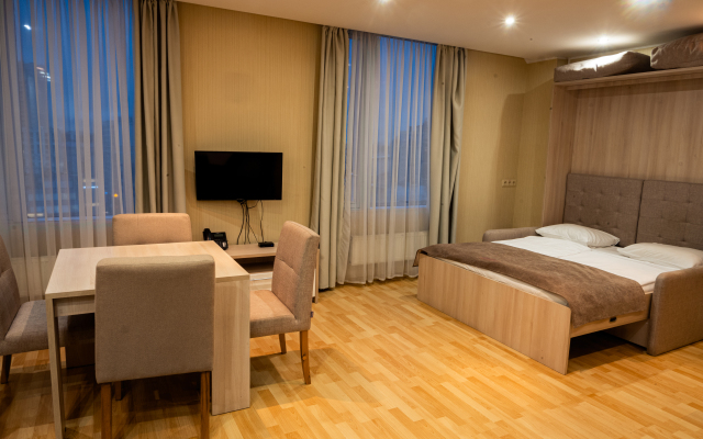 M73 Apartments